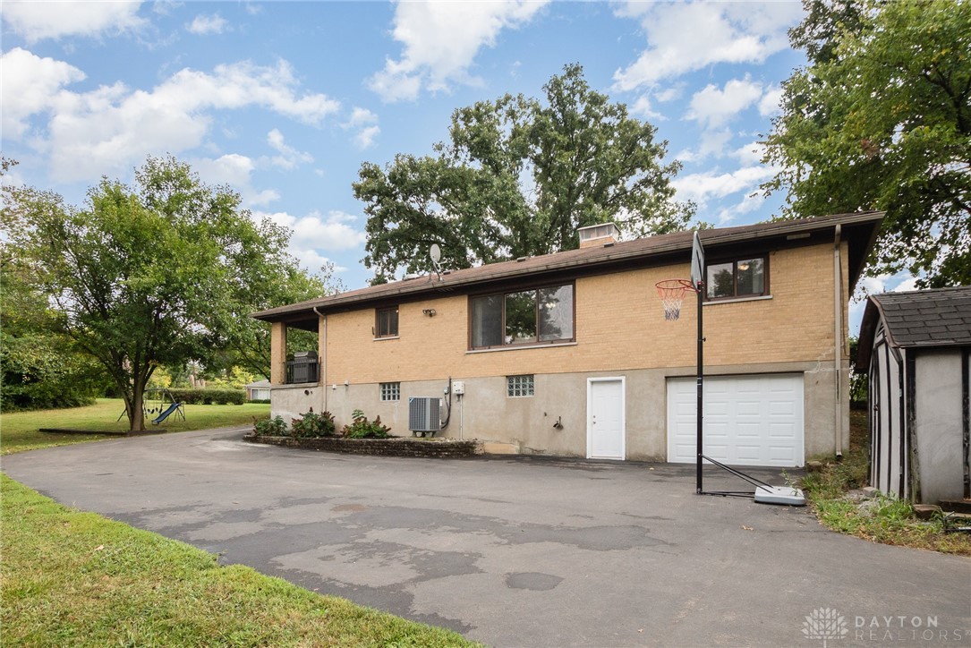 6716 Springdale Road Cincinnati, OH 45247 - Photo 25 of 31