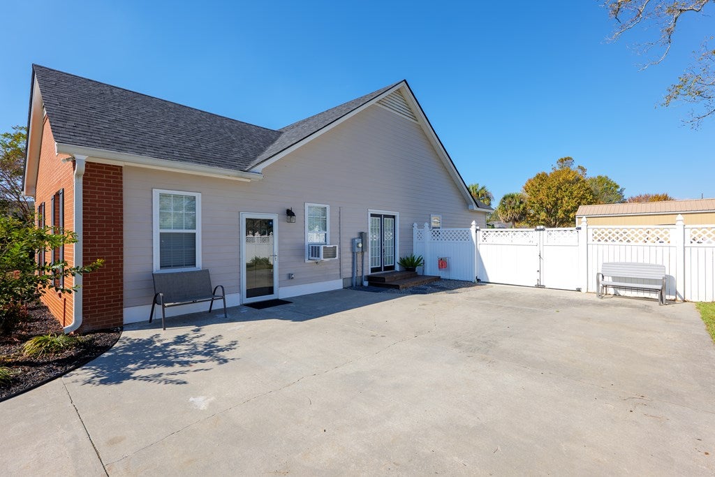 4207 Coleman Road North Valdosta, GA 31602 - Photo 3 of 39 Gallery Image 3