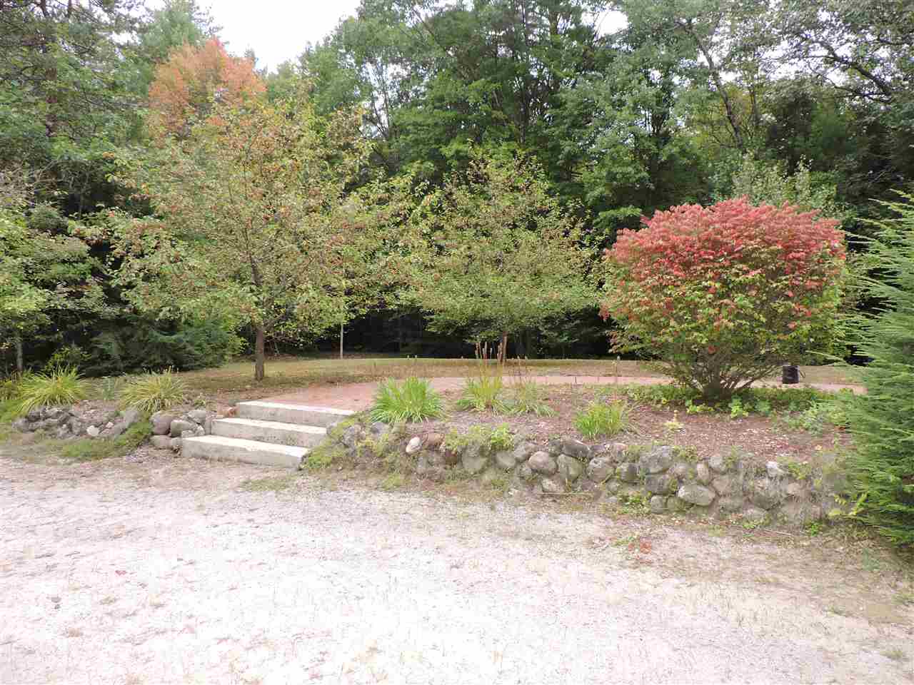 576 Briar Hill Road Hopkinton, NH 03229 - Photo 2 of 24