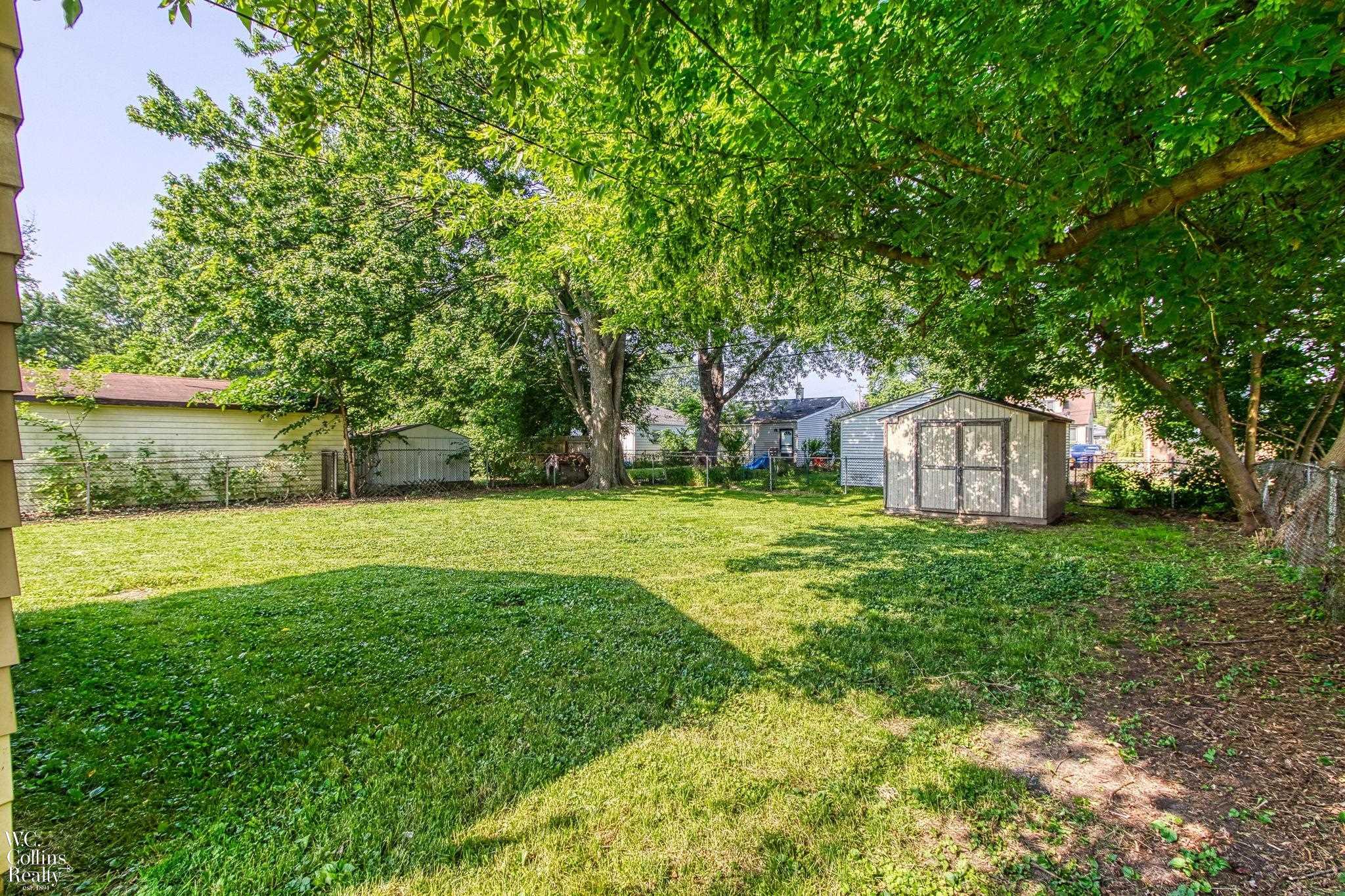 23149 Rausch Avenue Eastpointe, MI 48021 - Photo 46 of 48