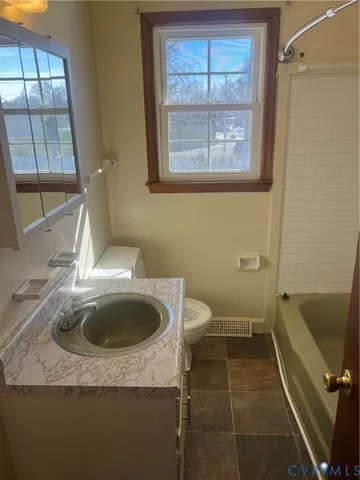 $995 | 3308 Woodlawn Street, Unit B, Hopewell, VA 23860