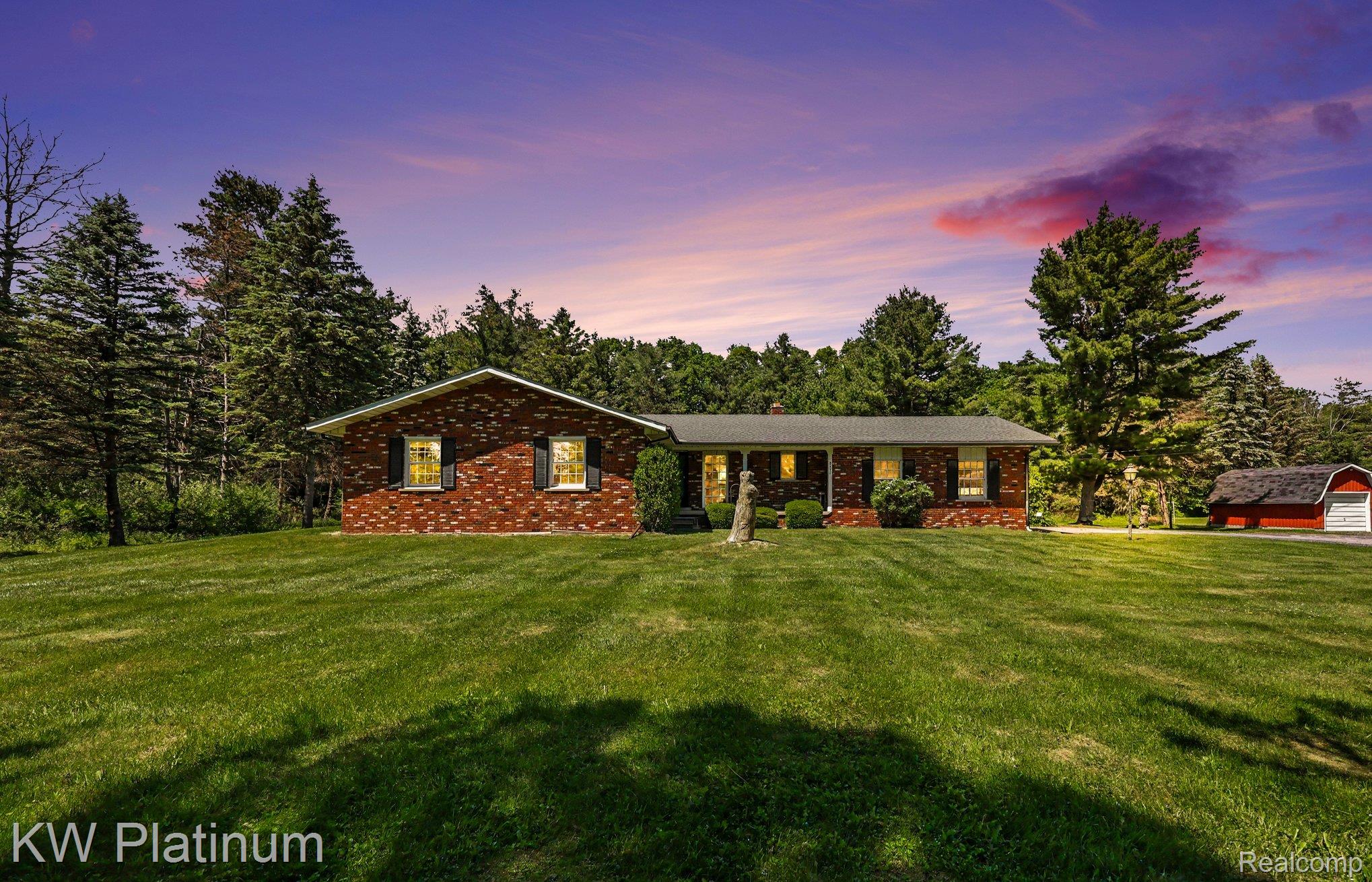 9474 Bartel Road Columbus, MI 48063 - Photo 1 of 31 001_file_8271.jpg