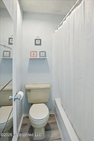 $207,000 | 19 Lake Barnett Drive, Brandon, MS 39047