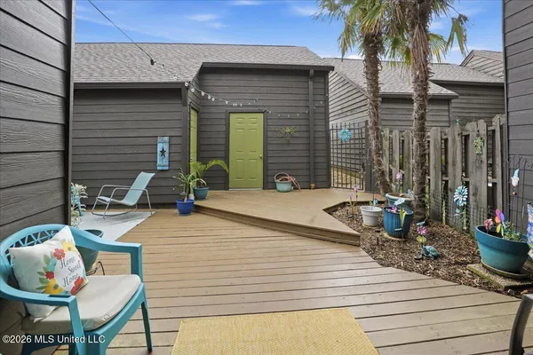 $207,000 | 19 Lake Barnett Drive, Brandon, MS 39047