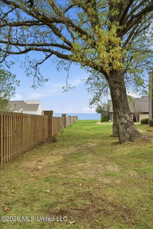 $207,000 | 19 Lake Barnett Drive, Brandon, MS 39047