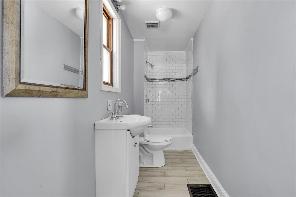 816 18th Street North Chicago, IL 60064 - Photo 13 of 25