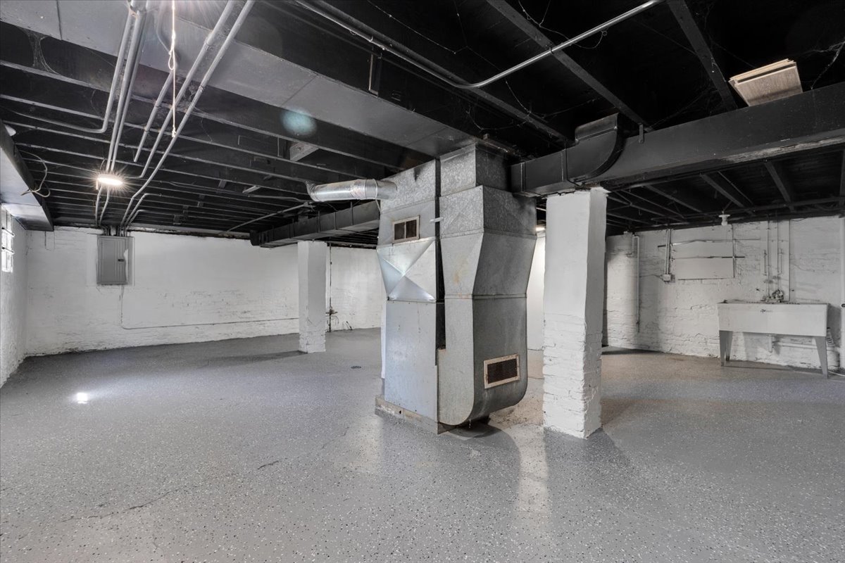 816 18th Street North Chicago, IL 60064 - Photo 25 of 25