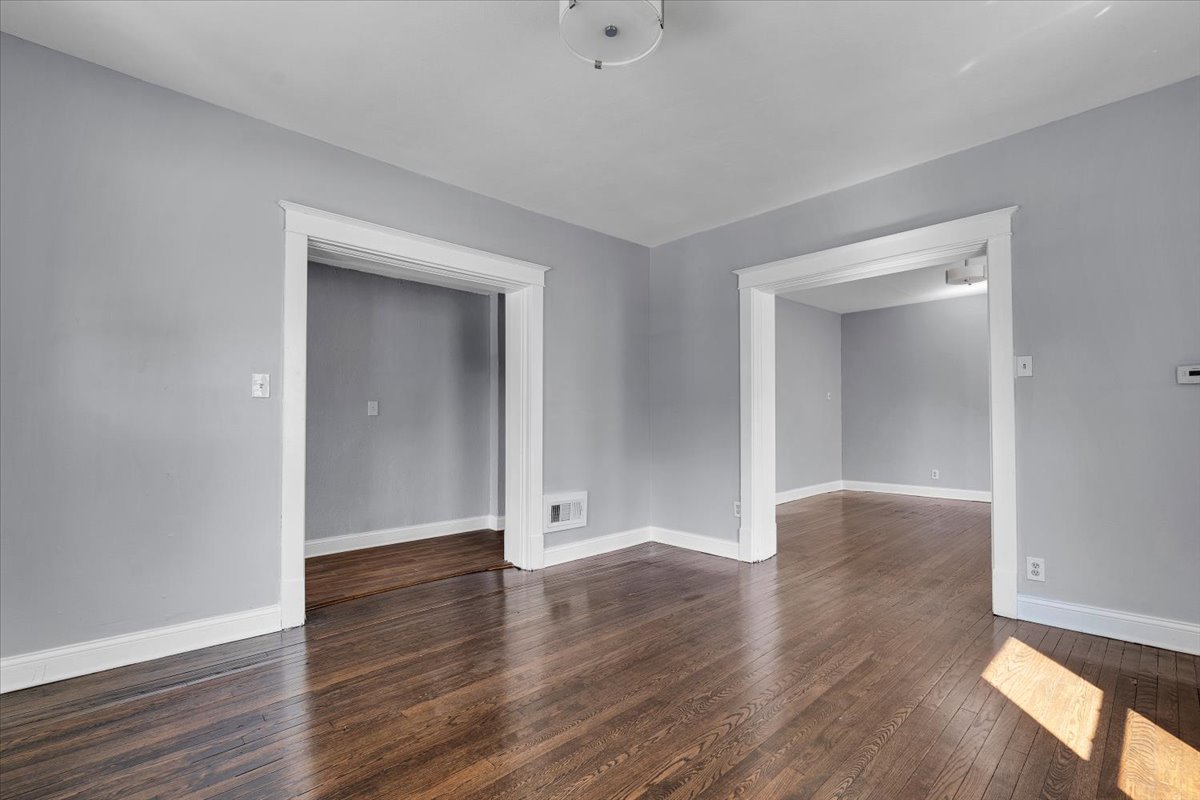 816 18th Street North Chicago, IL 60064 - Photo 9 of 25