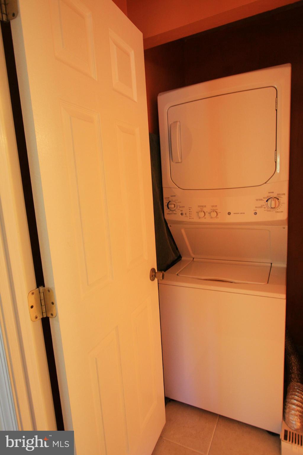 6250 Edsall Road, Unit 304 Alexandria, VA 22312 - Photo 12 of 18 Interior (General)