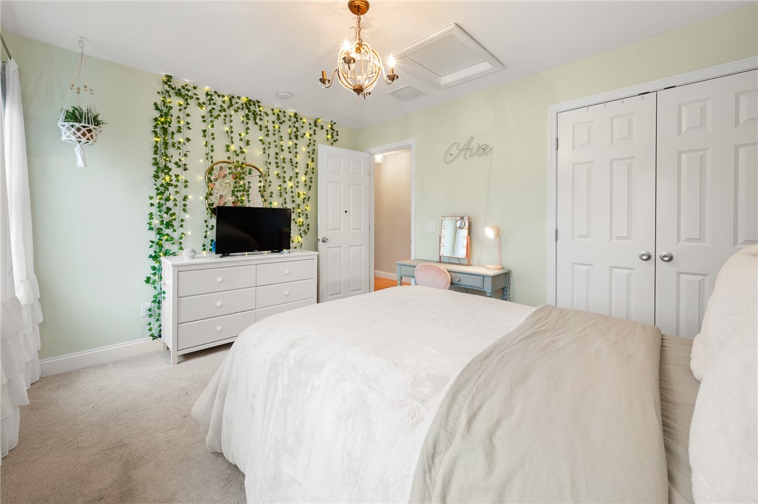 47 Fieldstone Way Westerly, RI 02891 - Photo 8 of 20 Gallery Image 8
