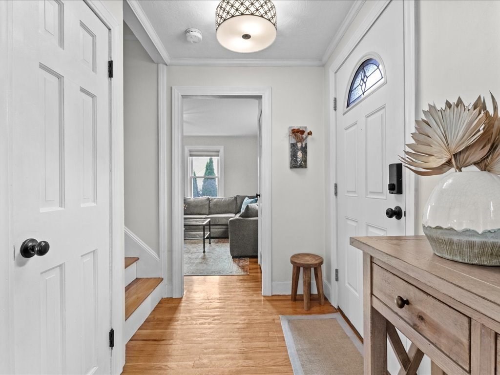 24 Saxony Road Framingham, MA 01701 - Photo 3 of 35 Gallery Image 3
