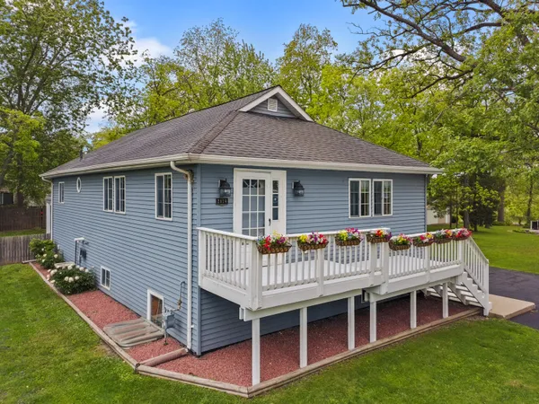 $465,000 | 2124 Lakeshore Drive, Dover, WI 53139