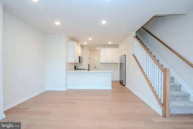 $3,300 | 507 Reading Court, Princeton Junction, NJ 08540