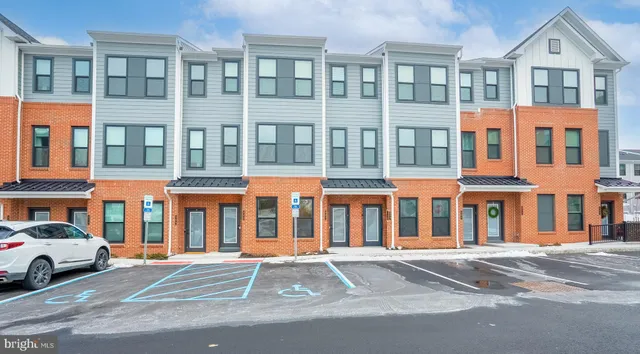 $3,300 | 507 Reading Court, Princeton Junction, NJ 08540