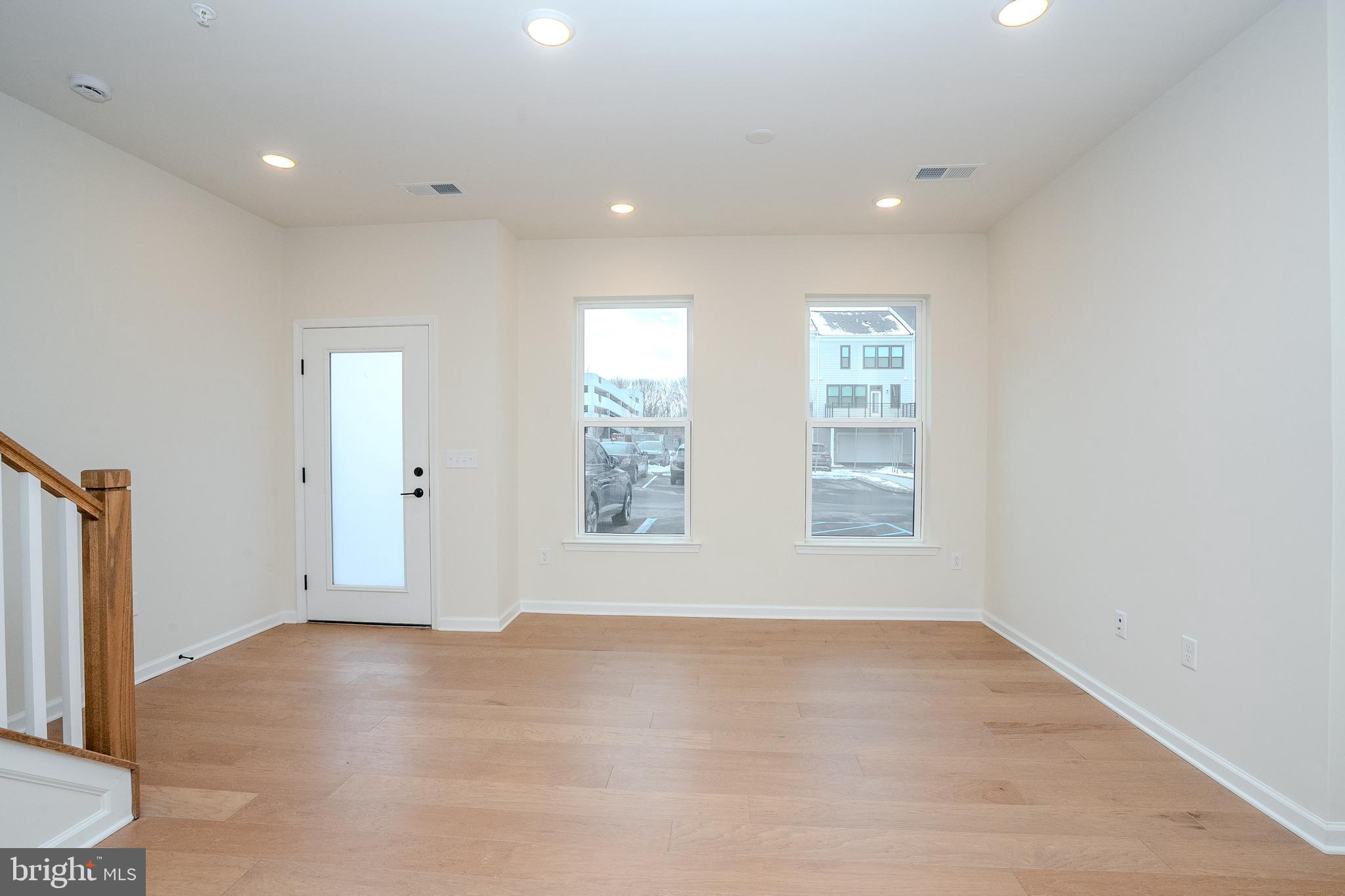 507 Reading Court Princeton Junction, NJ 08540 - Photo 4 of 30