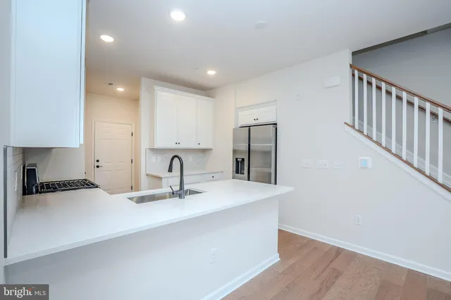 $3,300 | 507 Reading Court, Princeton Junction, NJ 08540