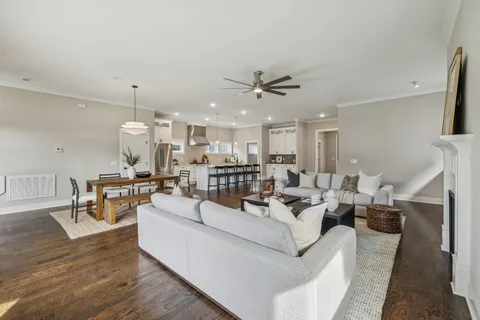 $759,900 | 5826 Robertson Avenue, Nashville, TN 37209