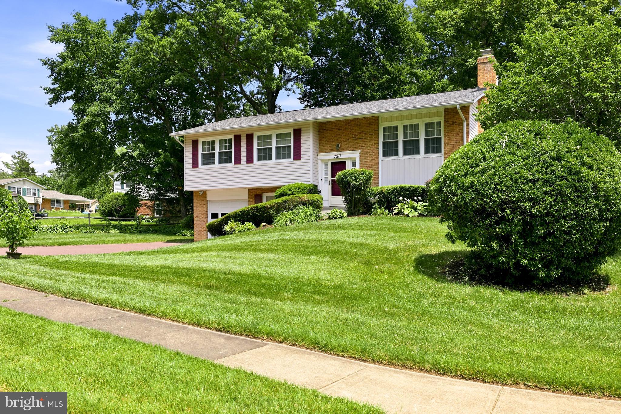 7211 Ashview Drive Springfield, VA 22153 - Photo 71 of 74 Exterior Front