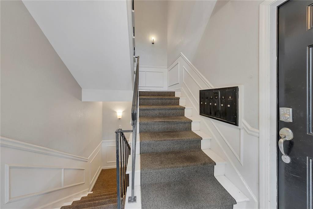 1101 Collier Road Northwest, Unit Q5 Atlanta, GA 30318 - Photo 2 of 24 Gallery Image 2