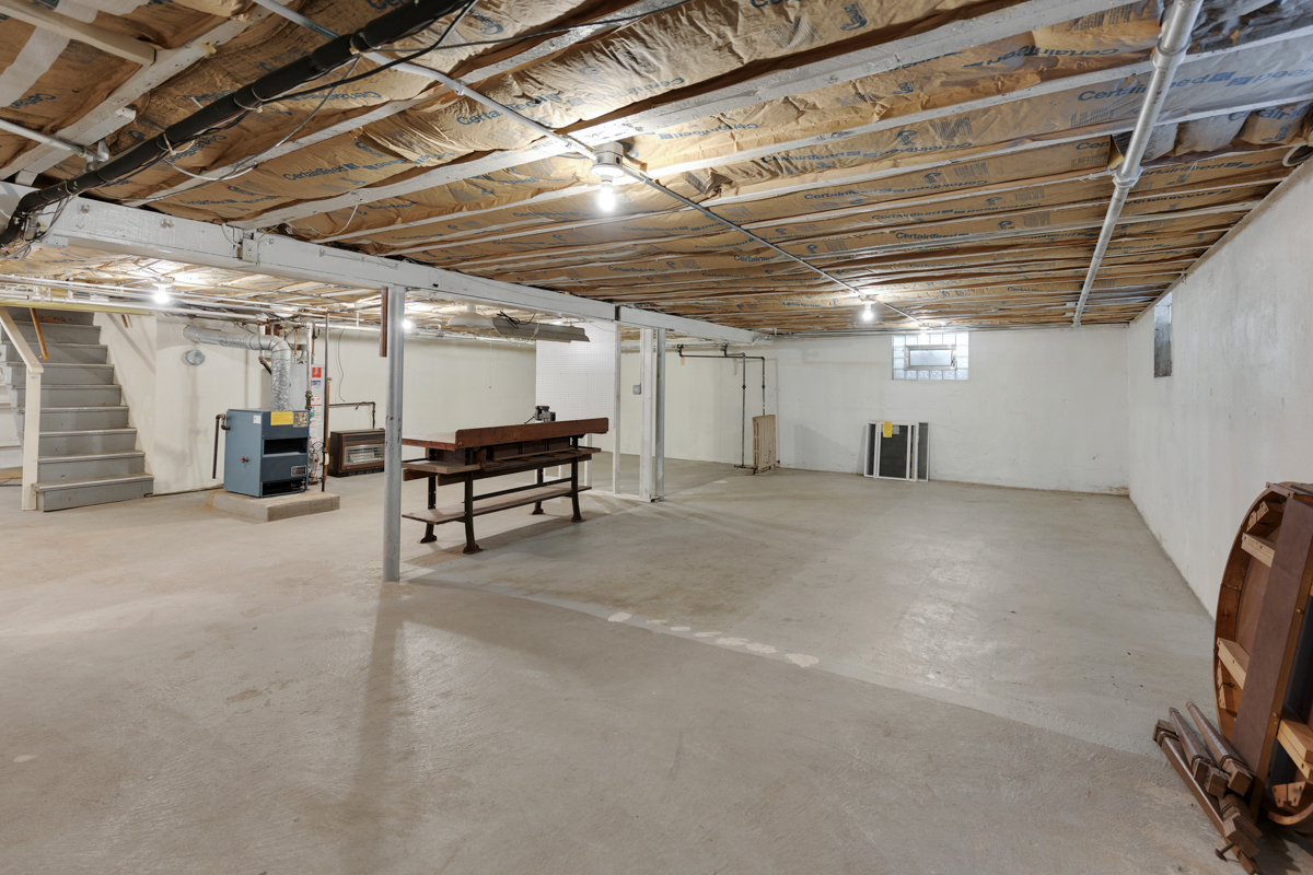 216 Center Avenue Wheeling, IL 60090 - Photo 19 of 25 a view of a garage with furniture