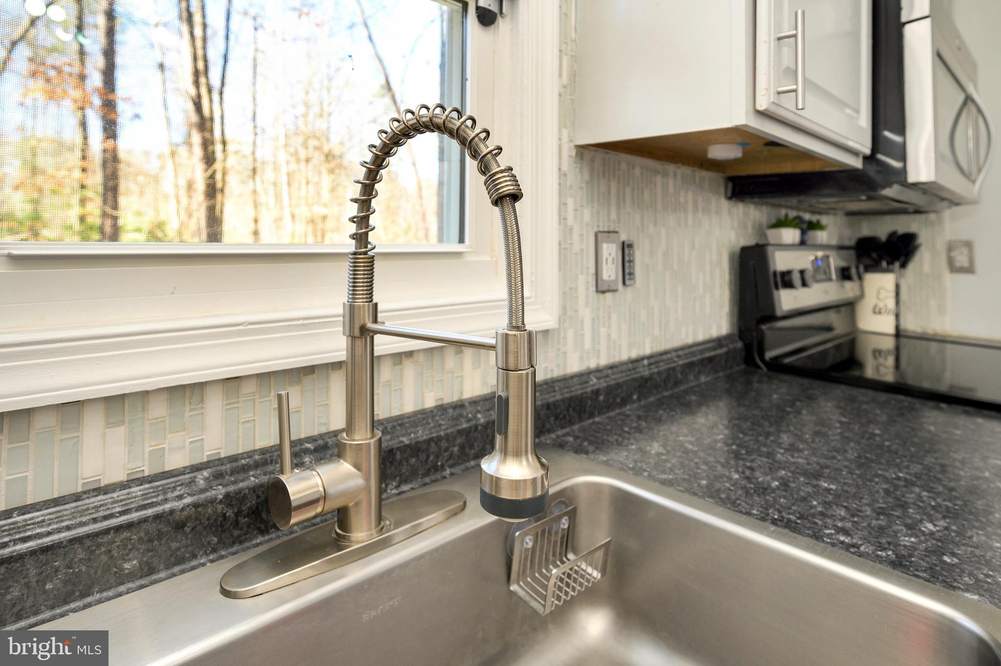 28 Benner Loop Ruther Glen, VA 22546 - Photo 30 of 54 a view of a living room and entry way