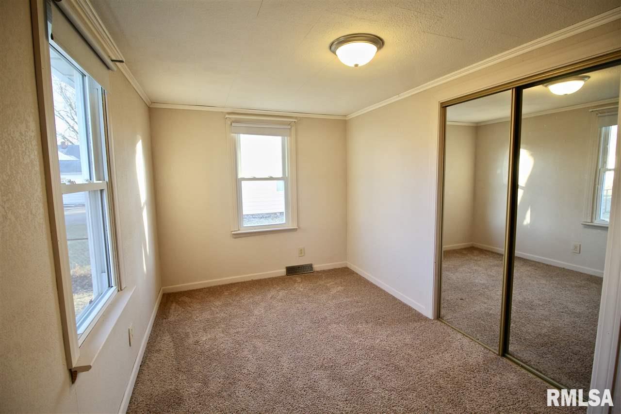 114 Berry Street Washington, IL 61571 - Photo 11 of 14 Gallery Image 11