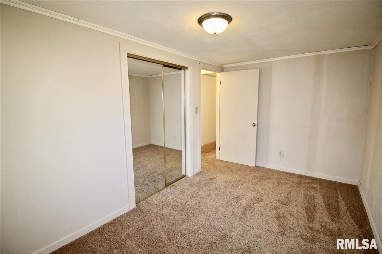 114 Berry Street Washington, IL 61571 - Photo 10 of 14 Gallery Image 10