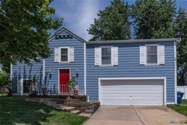 $270,000 | 1480 Colgate Drive, St. Charles, MO 63303