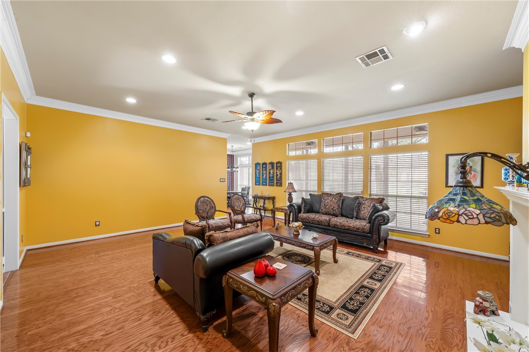 201 Cobblestone Lane Crawford, TX 76638 - Photo 13 of 36