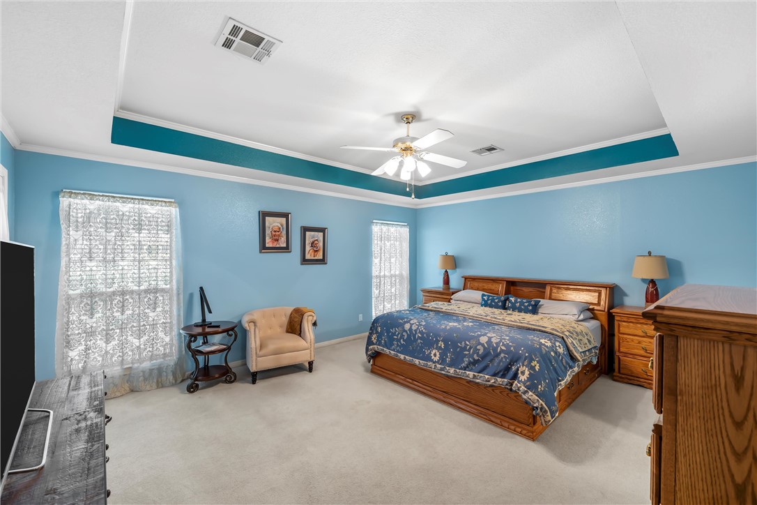 201 Cobblestone Lane Crawford, TX 76638 - Photo 14 of 36