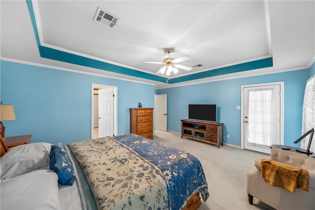 201 Cobblestone Lane Crawford, TX 76638 - Photo 15 of 36