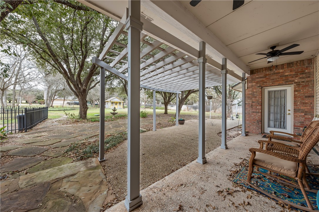 201 Cobblestone Lane Crawford, TX 76638 - Photo 30 of 36