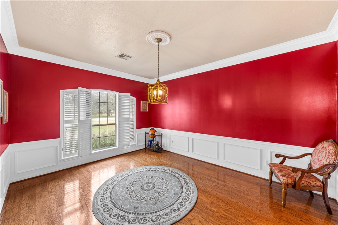 201 Cobblestone Lane Crawford, TX 76638 - Photo 4 of 36