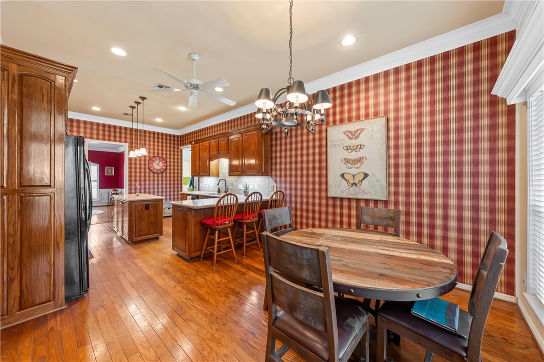 201 Cobblestone Lane Crawford, TX 76638 - Photo 10 of 36