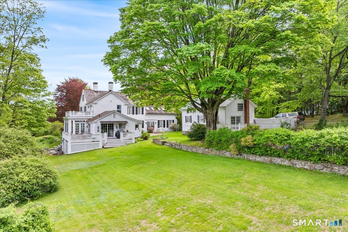 8 Meeting House Road Haddam, CT 06438 - Photo 5 of 40 Spacious, private back porch