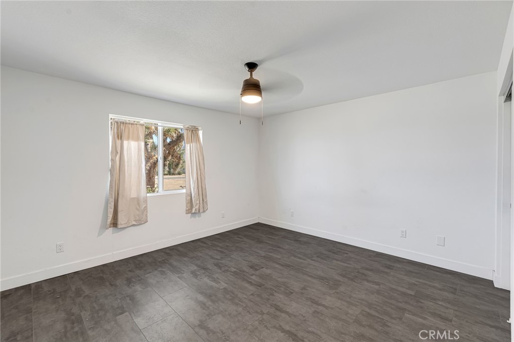 25811 Del Sol Road Apple Valley, CA 92308 - Photo 14 of 35