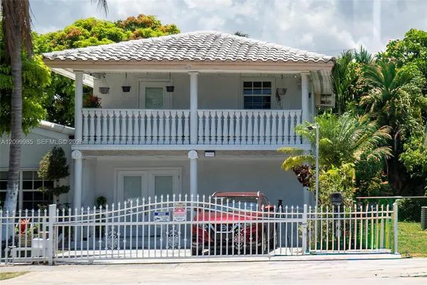 $1,900 | 16990 Northeast 5th Court, Unit 2, North Miami Beach, FL 33162