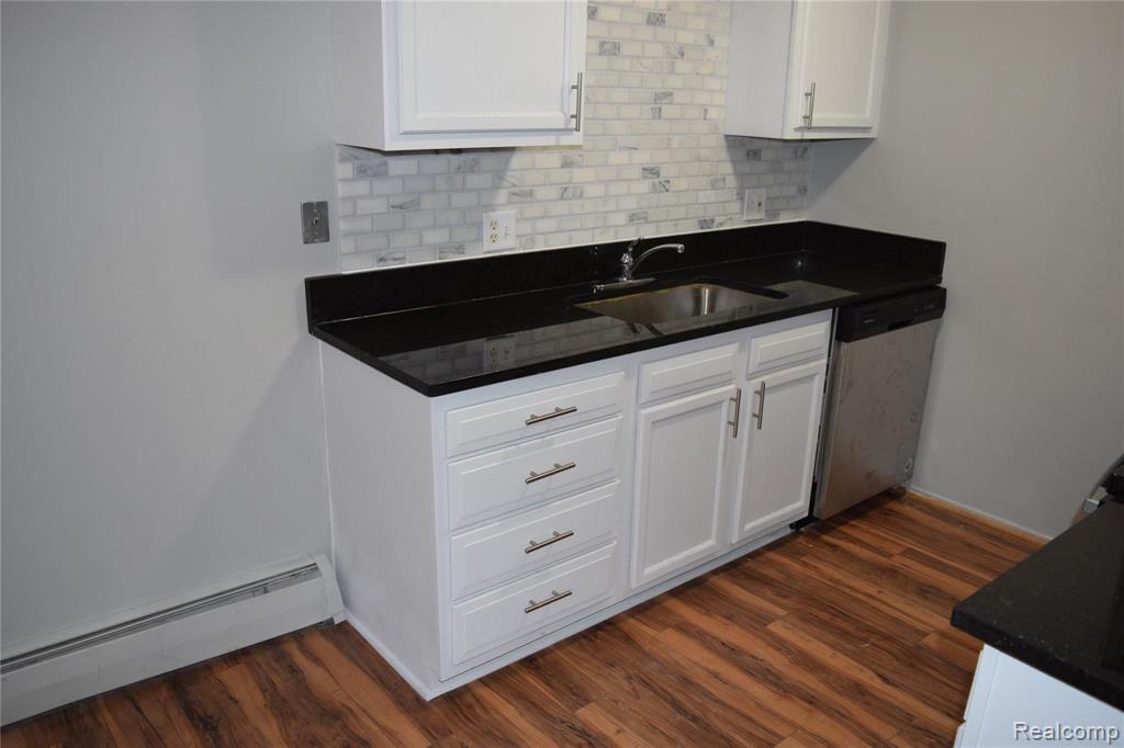 2171 Decker Road, Unit 44 Walled Lake, MI 48390 - Photo 3 of 15