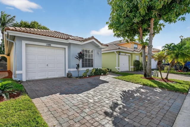 $405,000 | 3386 Commodore Court, West Palm Beach, FL 33411