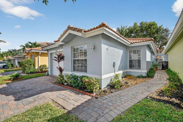 $405,000 | 3386 Commodore Court, West Palm Beach, FL 33411