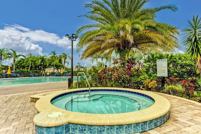 $405,000 | 3386 Commodore Court, West Palm Beach, FL 33411