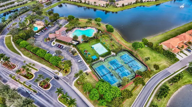 $405,000 | 3386 Commodore Court, West Palm Beach, FL 33411