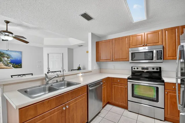 $405,000 | 3386 Commodore Court, West Palm Beach, FL 33411