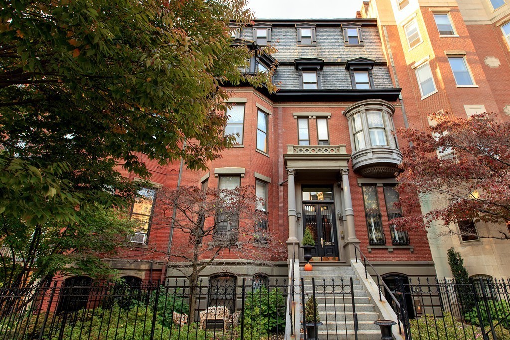 290 Beacon Street, Unit 5 Boston, MA 02116 - Photo 3 of 13