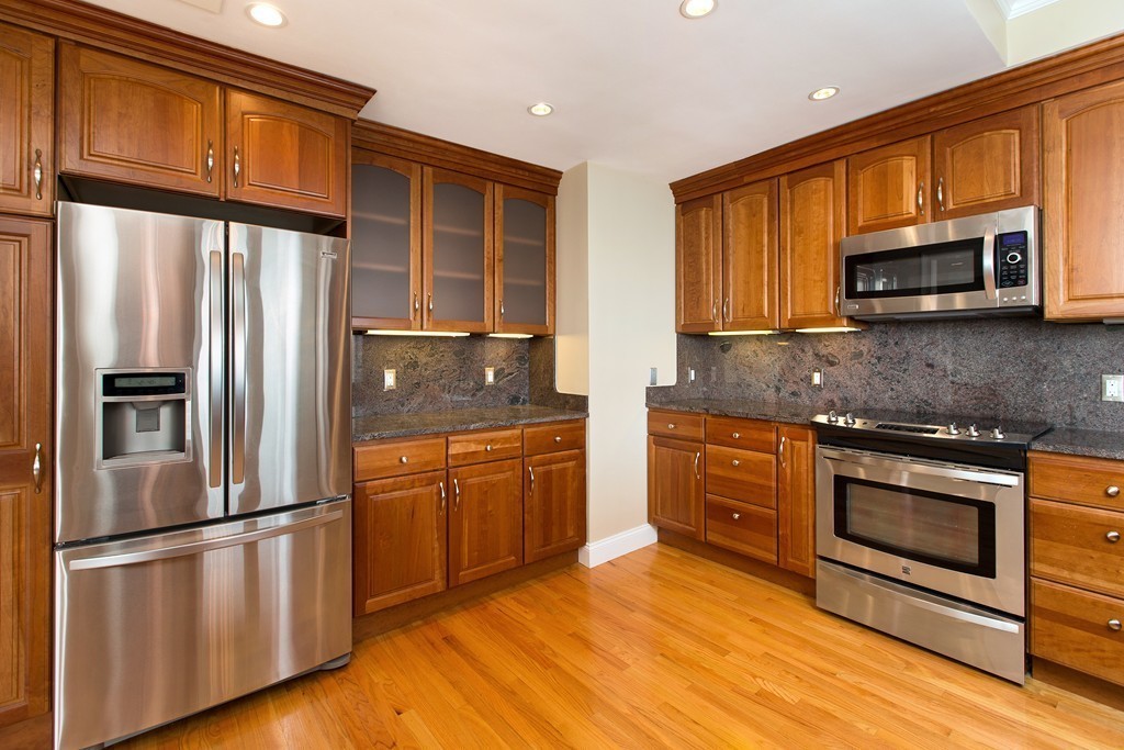 290 Beacon Street, Unit 5 Boston, MA 02116 - Photo 6 of 13