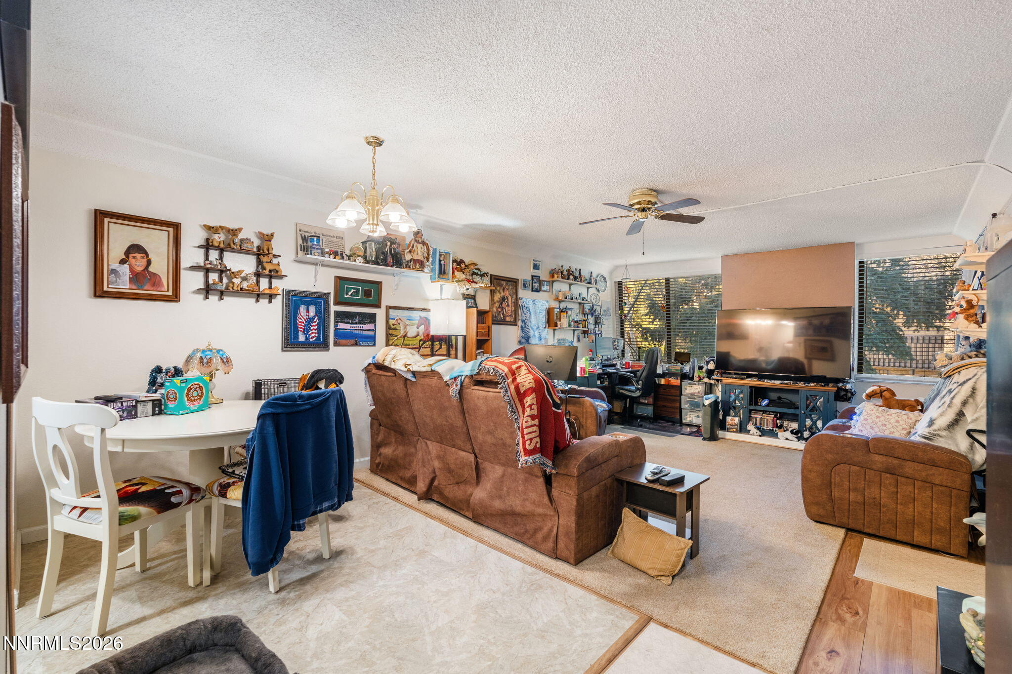 111 Vista Rafael Parkway Reno, NV 89503 - Photo 9 of 18 Living Room