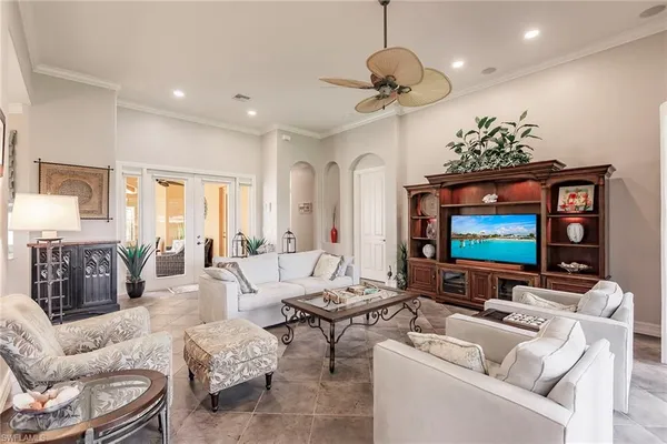 $12,000 | 6105 Dogleg Drive, Naples, FL 34113