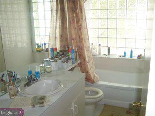619 Wises Mill Road Philadelphia, PA 19128 - Photo 4 of 4 Gallery Image 4