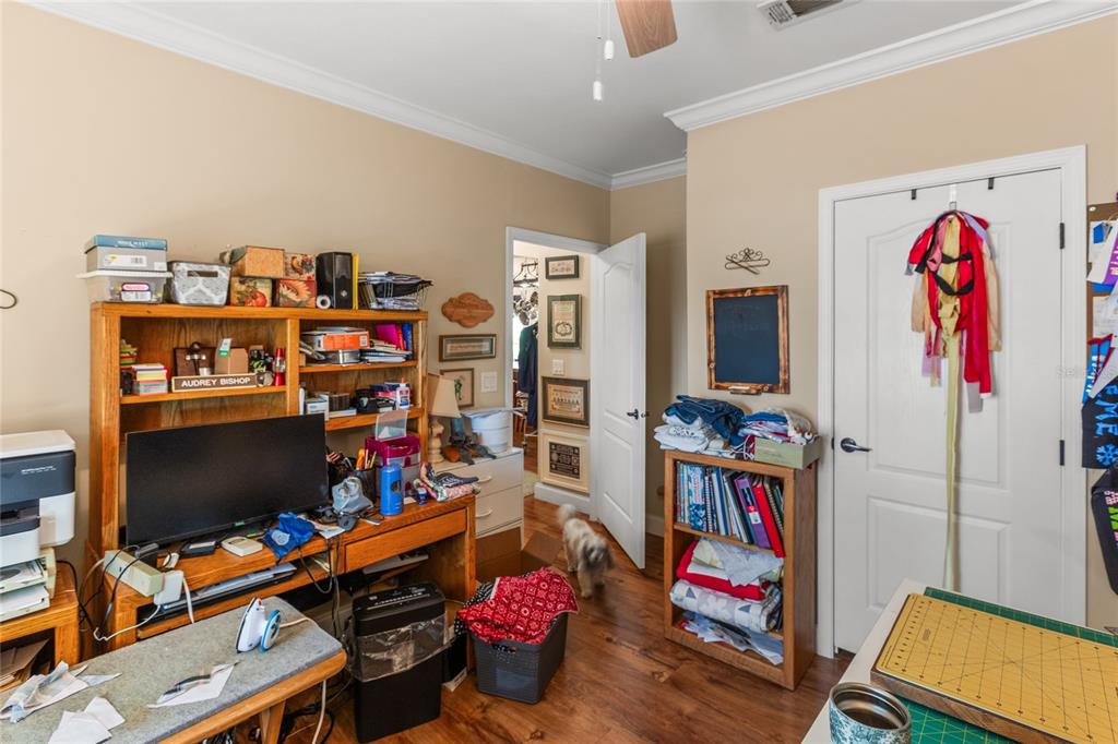 5711 Caribbean Circle Keystone Heights, FL 32656 - Photo 49 of 61 a room with furniture a flat screen tv and a equipment