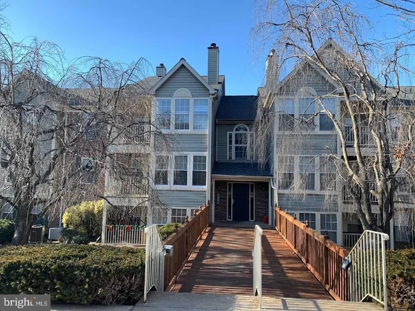 $295,000 | 13107 Briarcliff Terrace, Unit 2211, Germantown, MD 20874